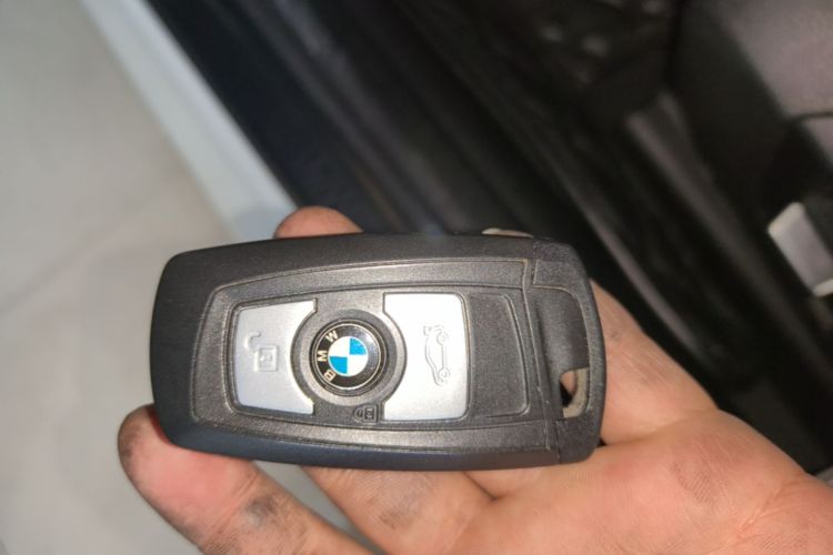 BMW 3 Series 2016 #9 BMW 3 Series 2016 car image #9