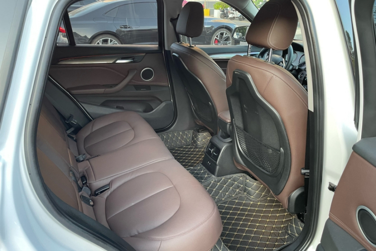 BMW X1 2019 #13 BMW X1 2019 car image #13
