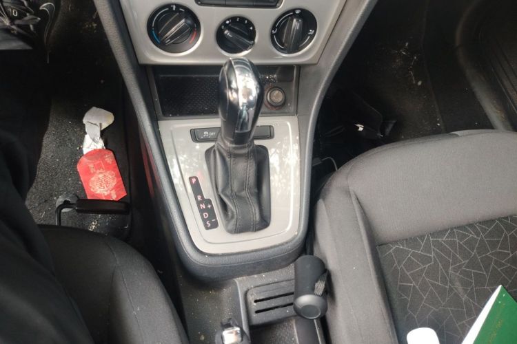 Volkswagen Lavida 2015 car image #14