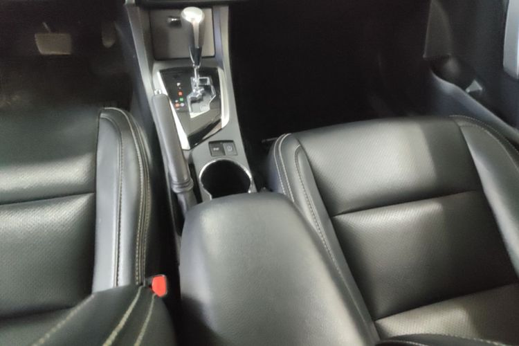 Toyota Corolla 2019 #18 Toyota Corolla 2019 car image #18