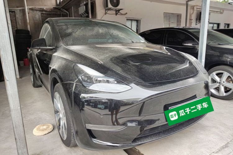 Tesla Model Y 2023 car image #4