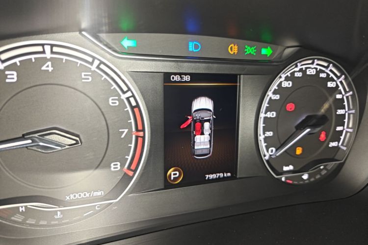 GEELY Coolray 2021 car image #12