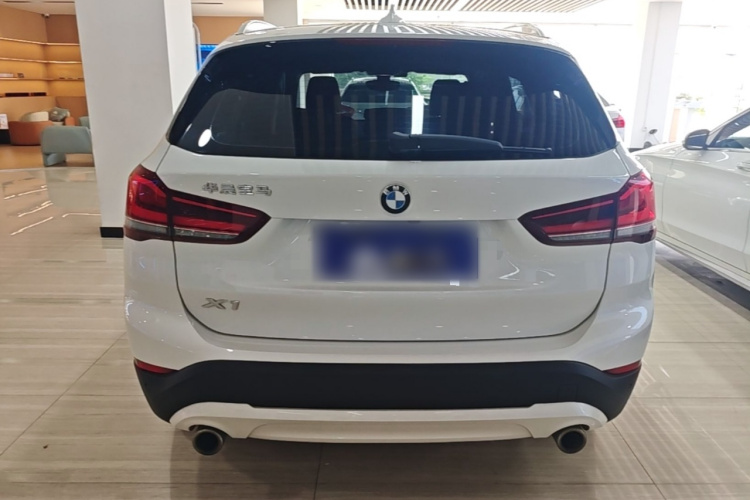 BMW X1 2021 car image #6