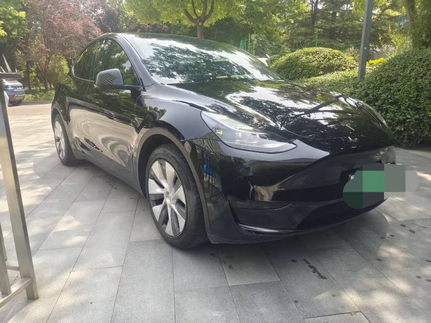 Tesla Model Y 2022 #3 Tesla Model Y 2022 car image #3