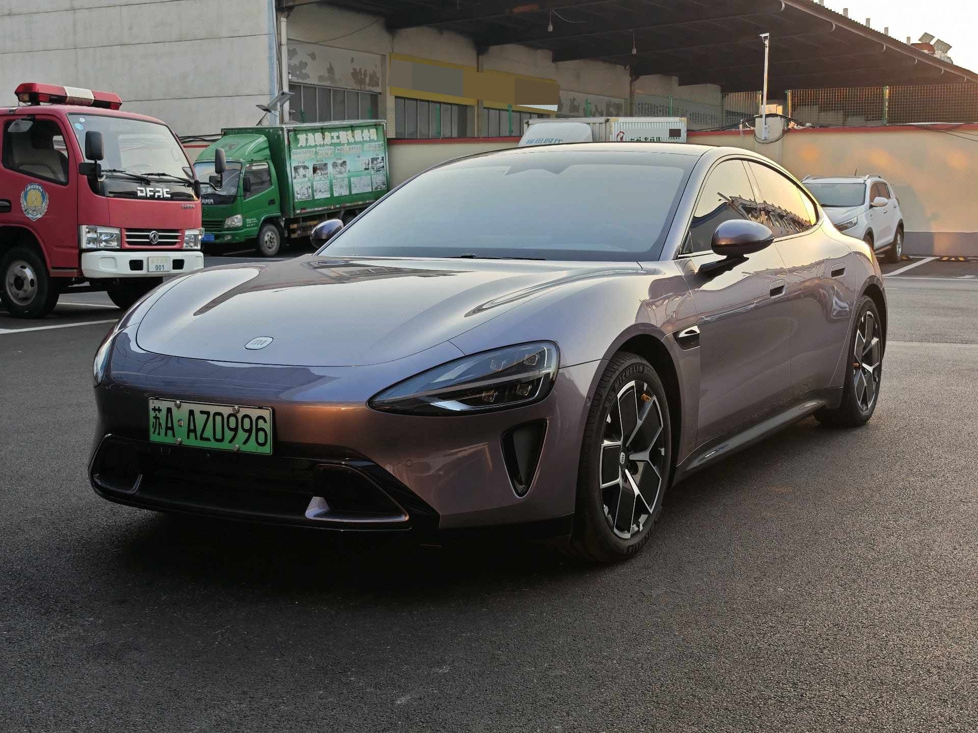 MI SU7 2025 car image 