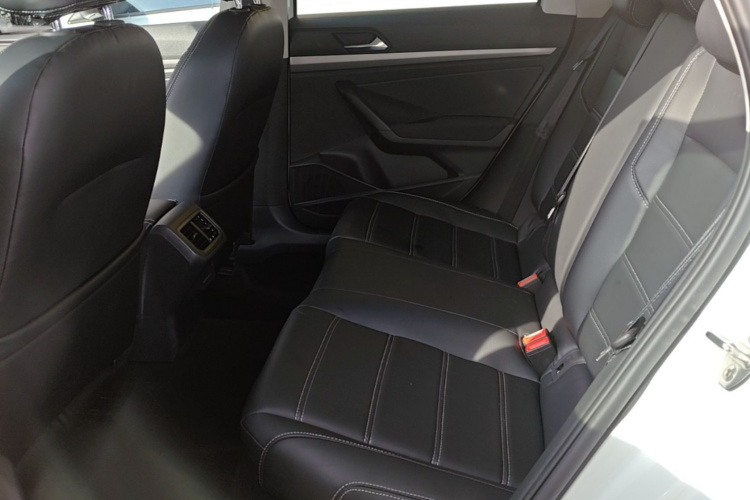 Volkswagen Lavida 2019 #17 Volkswagen Lavida 2019 car image #17