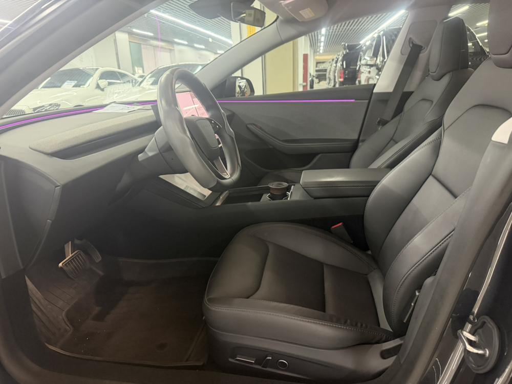 Tesla Model 3 2025 immagine di auto #12