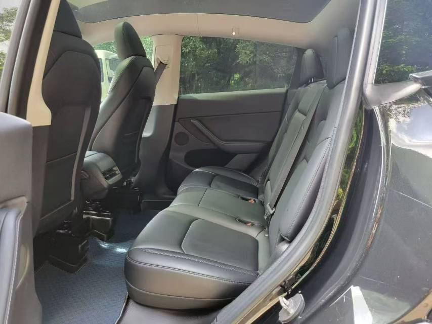 Tesla Model Y 2023 #5 Tesla Model Y 2023 car image #5