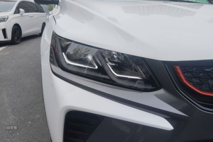 GEELY Coolray 2022 immagine di auto #8