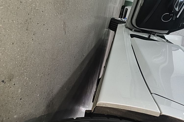 BMW 3 Series 2019 car image #27