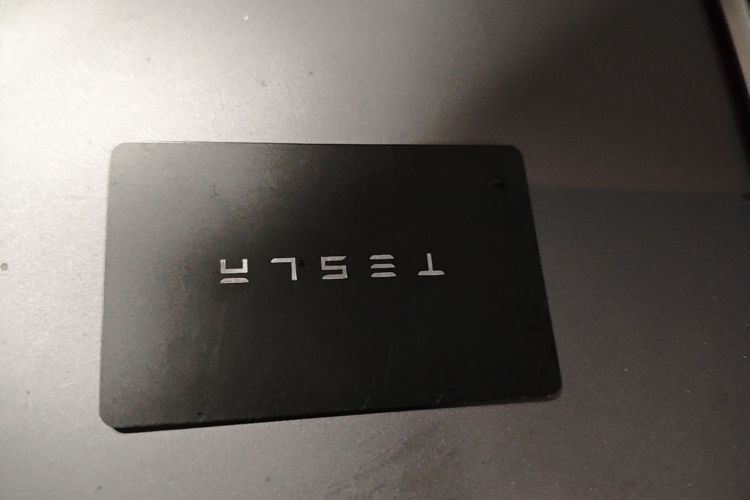 Tesla Model Y 2022 immagine di auto #9
