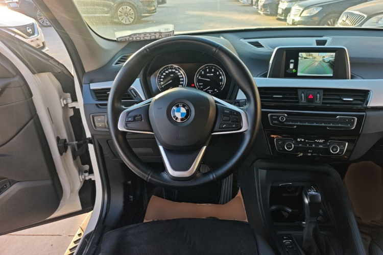 BMW X1 2019 изображение автомобиля #11