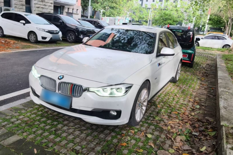 BMW 3 Series 2018 #10 BMW 3 Series 2018 car image #10