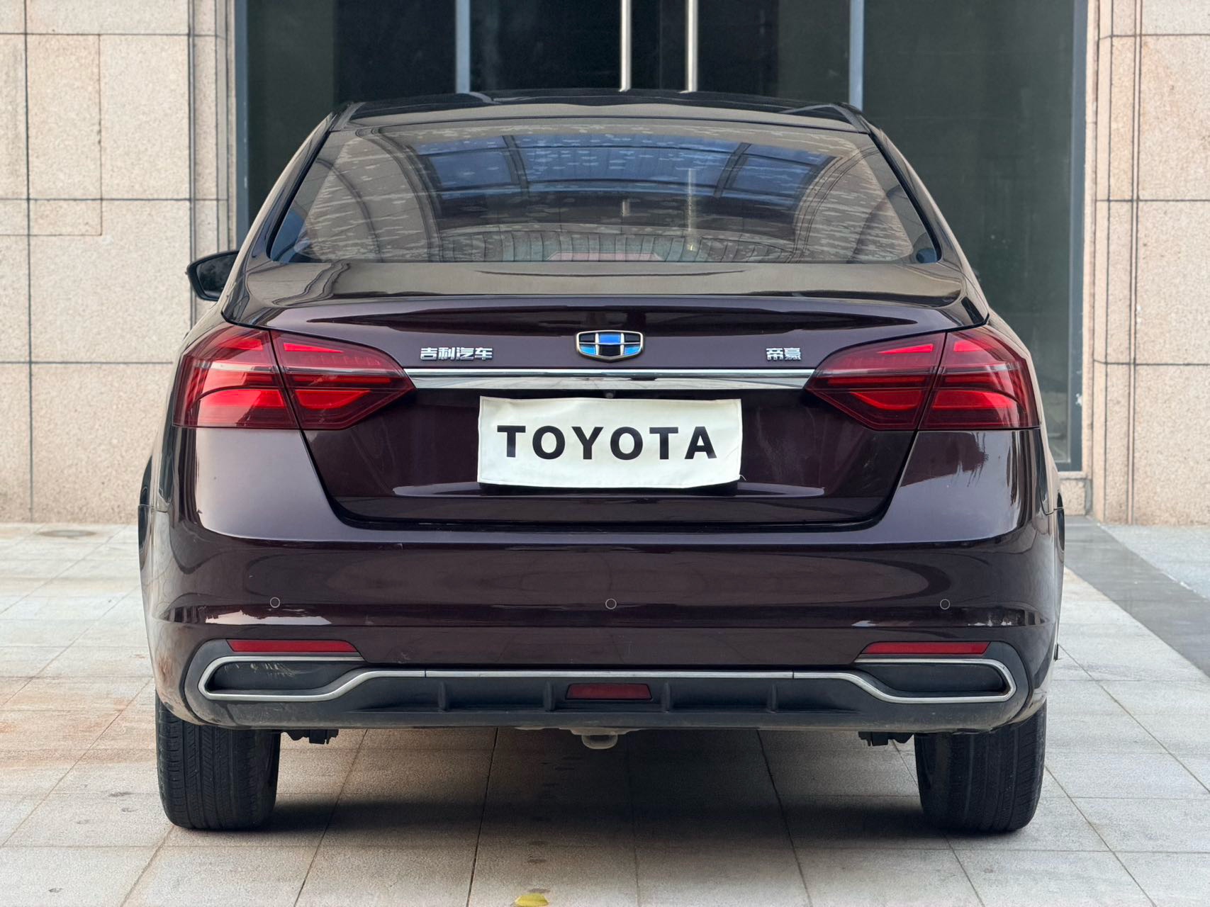 GEELY Emgrand 2019 #8 GEELY Emgrand 2019 car image #8