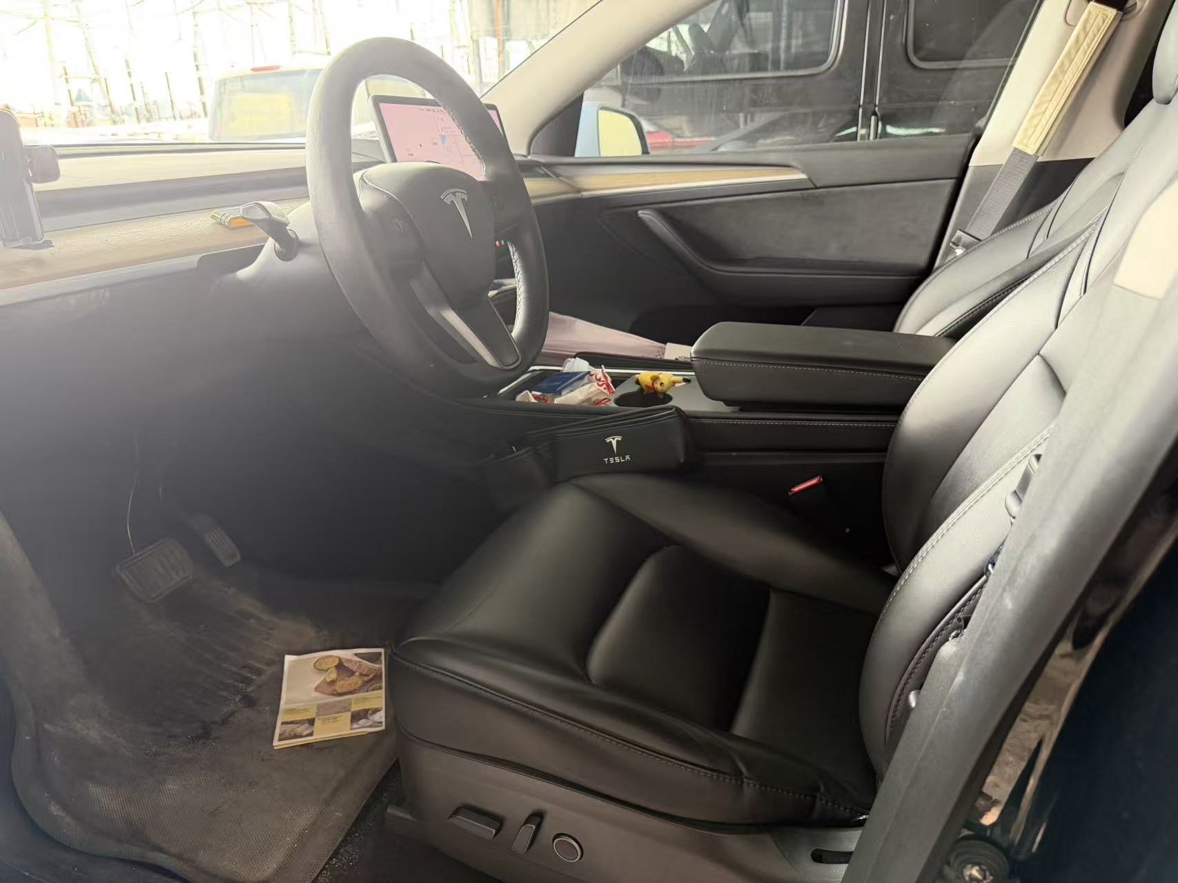 Tesla Model Y 2021 #2 Tesla Model Y 2021 car image #2