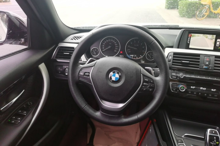 BMW 3 Series 2017 #11 BMW 3 Series 2017 car image #11