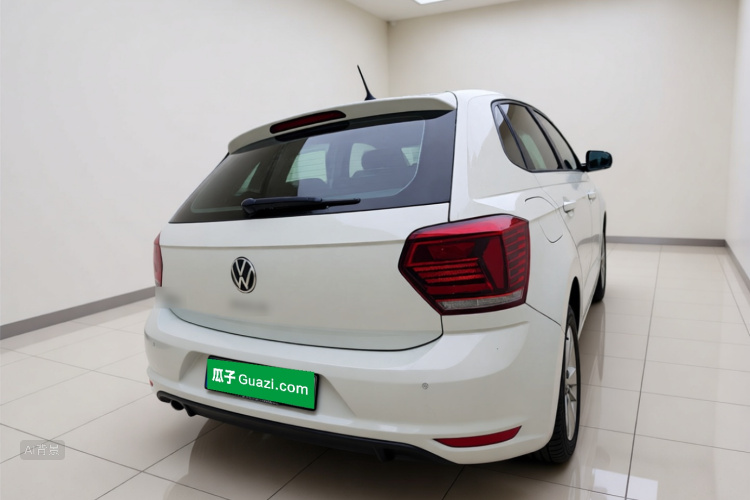 Volkswagen Polo 2022 car image #4