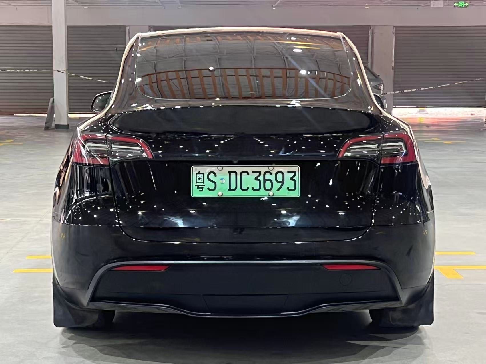 Tesla Model Y 2022 car image #3