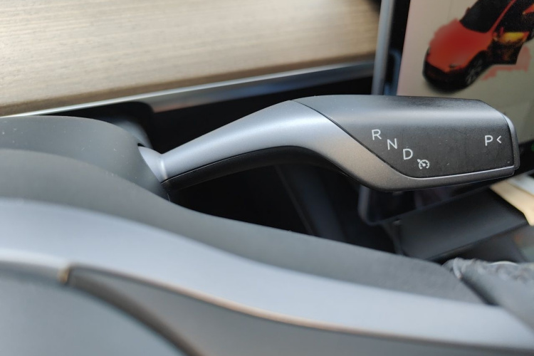 Tesla Model Y 2021 #18 Tesla Model Y 2021 car image #18