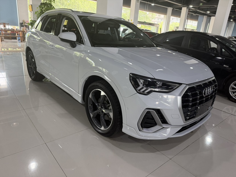 Audi Q3 2023 #6 Audi Q3 2023 car image #6