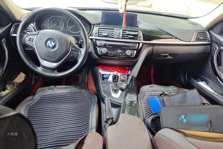 BMW 3 Series 2019 car image #11