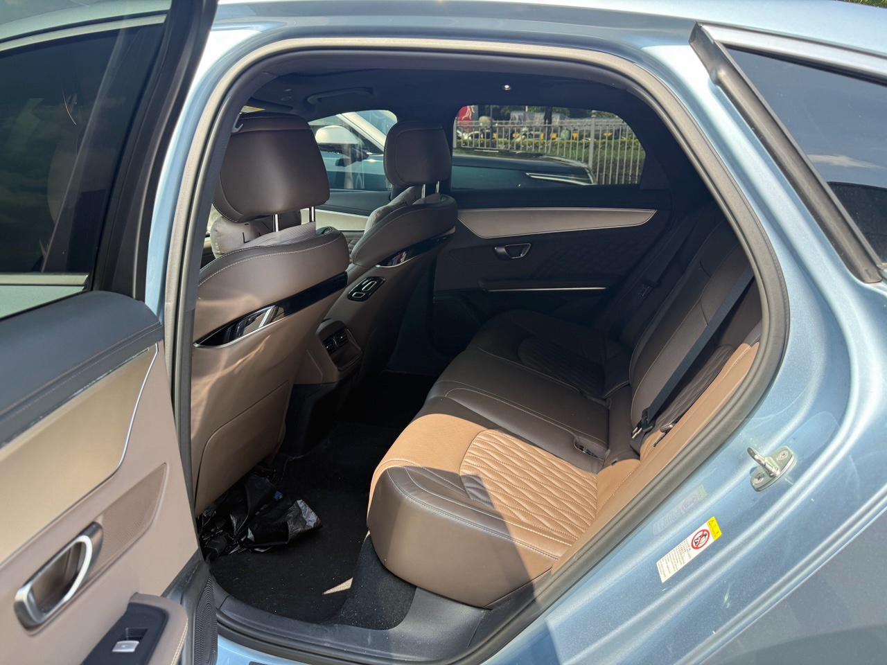 BYD Han 2023 car image #4