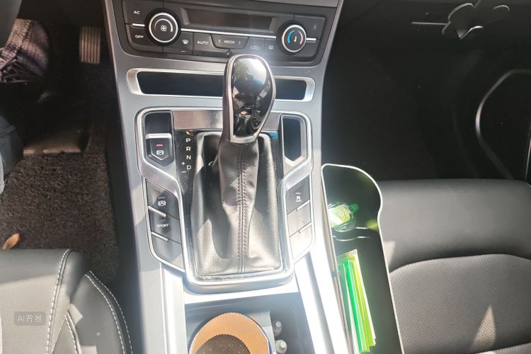GEELY Emgrand 2020 car image #16