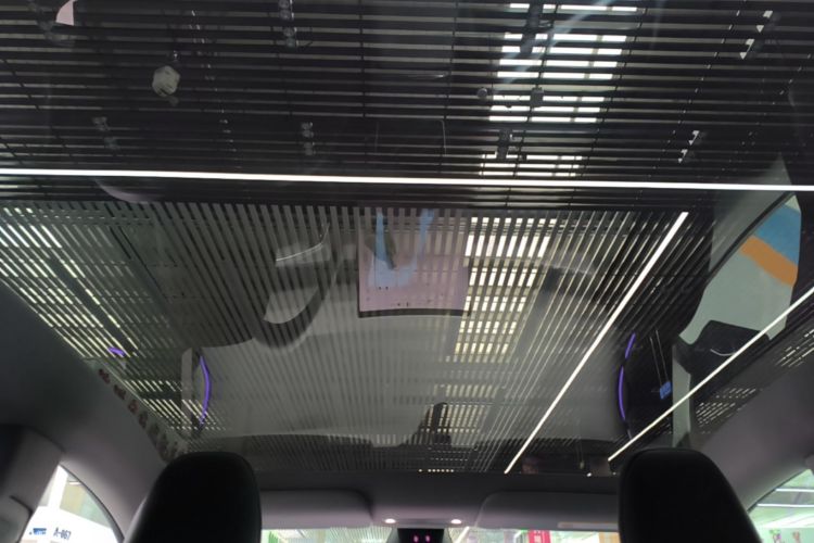 Tesla Model Y 2025 car image #20