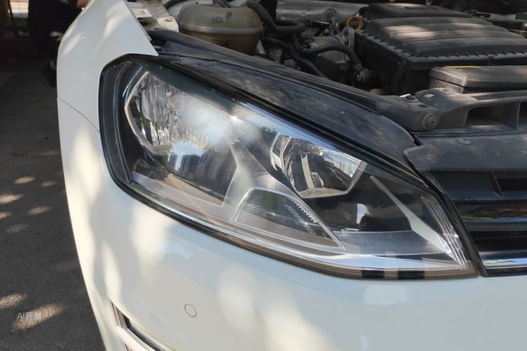Volkswagen Golf 2017 car image #8