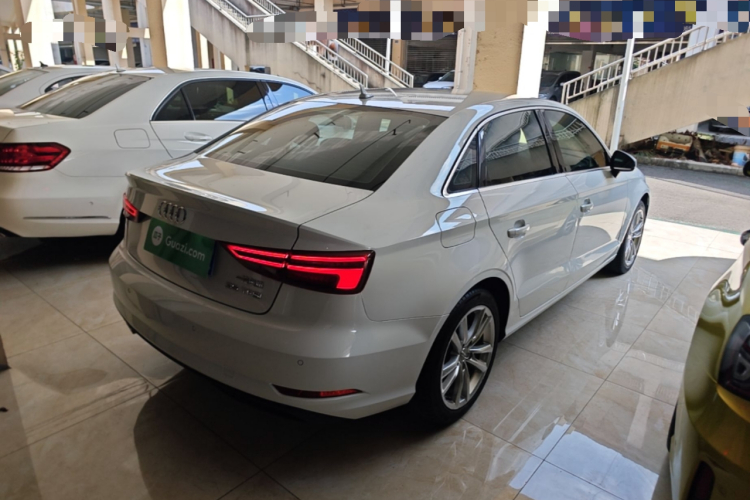 Audi A3 2018 car image #7