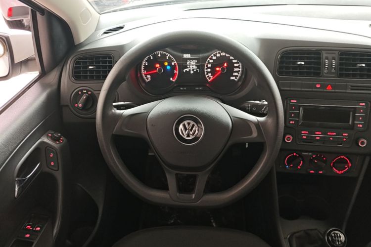 Volkswagen Polo 2017 #11 Volkswagen Polo 2017 car image #11