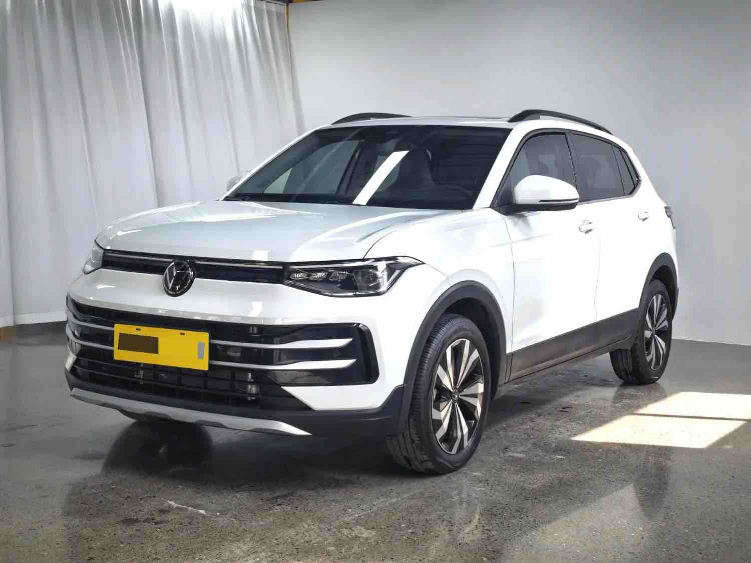 Volkswagen Tharu 2025 car image 