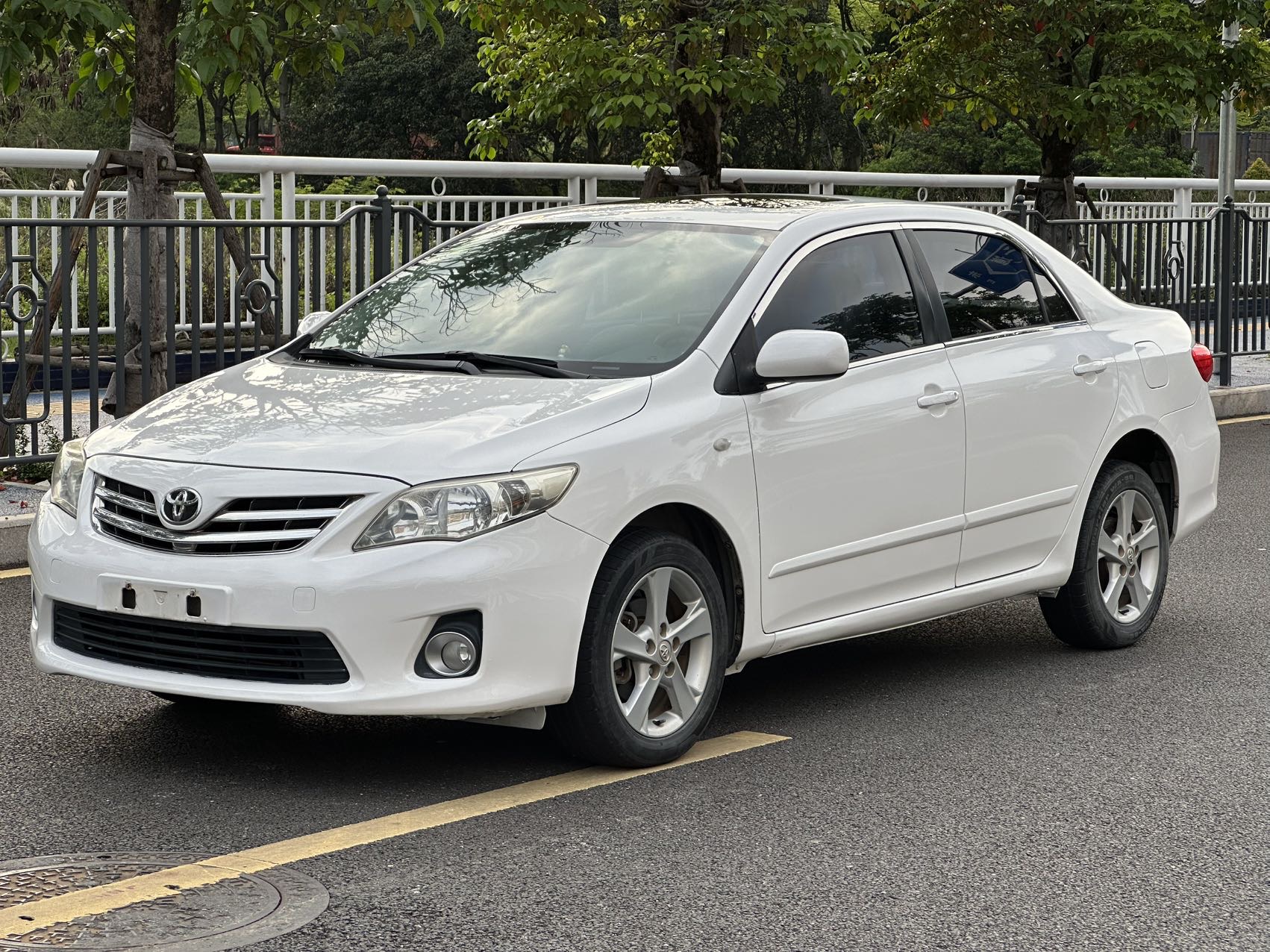 Toyota Corolla 2011 Toyota Corolla 2011 car image