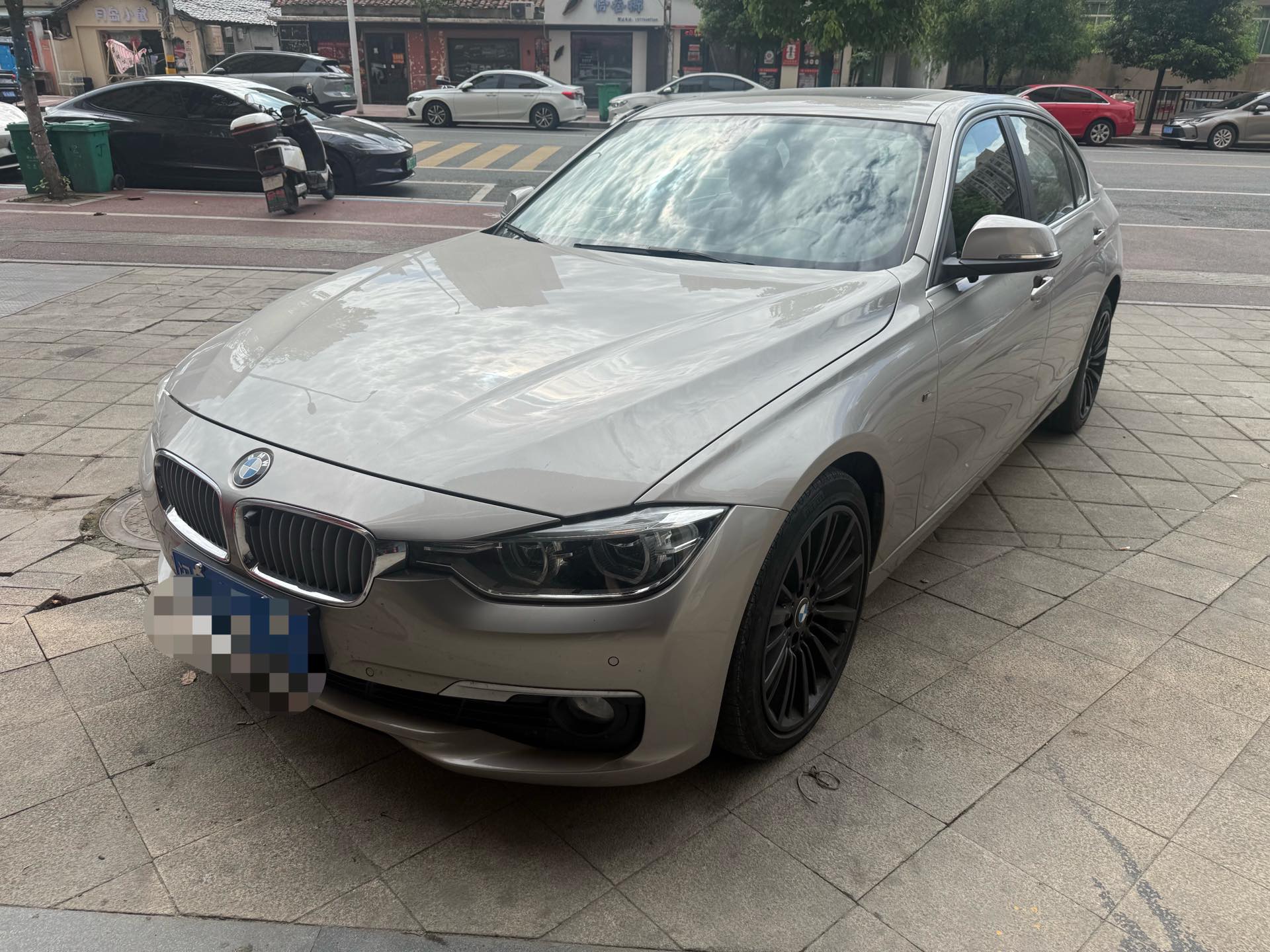BMW 3 Series 2019 BMW 3 Series 2019 car image