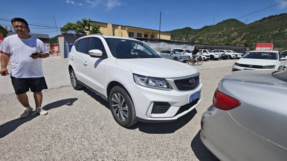 GEELY Vision X6 2021 #2 GEELY Vision X6 2021 изображение автомобиля #2