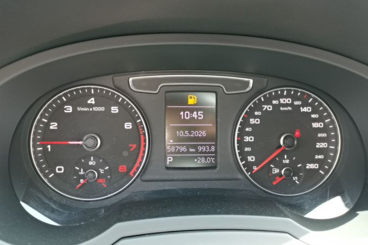 Audi Q3 2019 #12 Audi Q3 2019 car image #12