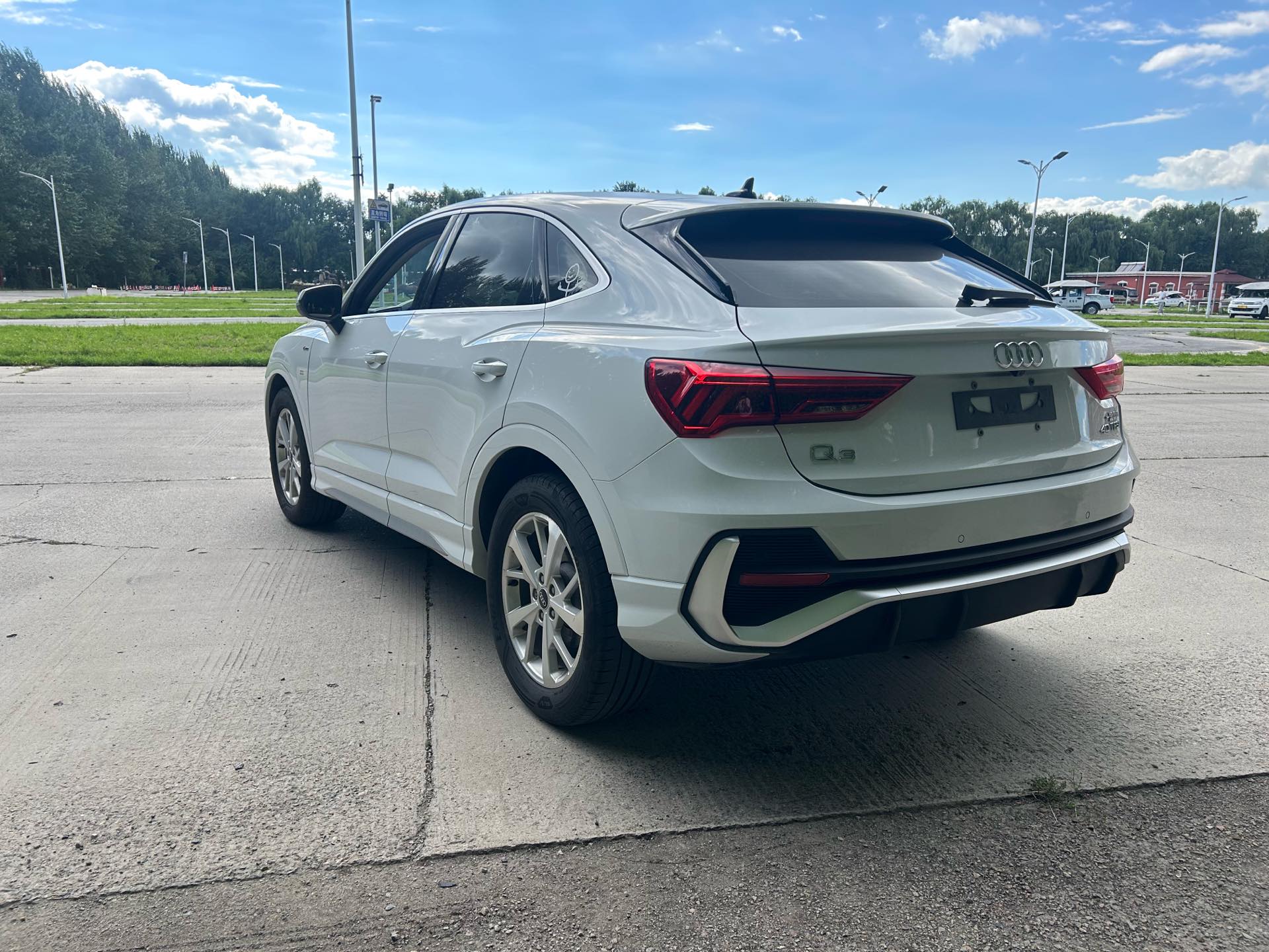 Audi Q3 Sportback 2022 #5 Audi Q3 Sportback 2022 car image #5
