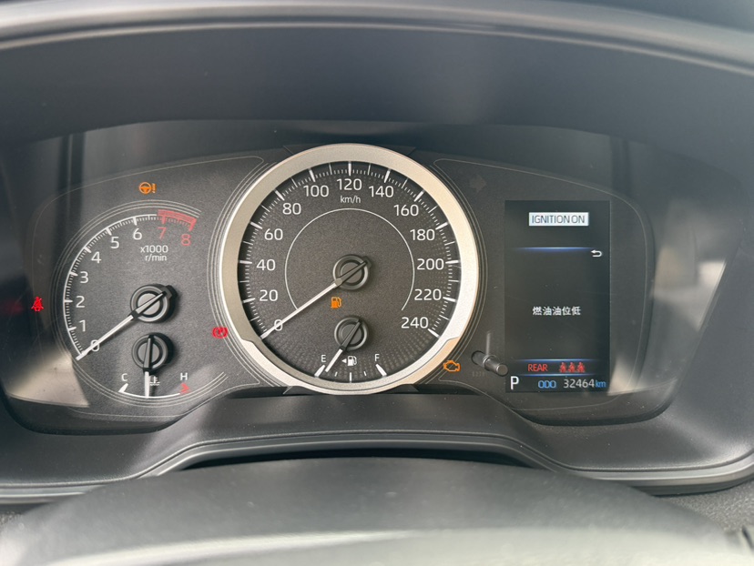 Toyota Corolla Cross 2022 immagine di auto #8