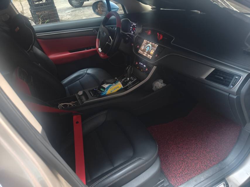 GEELY Emgrand GS 2016 car image #6