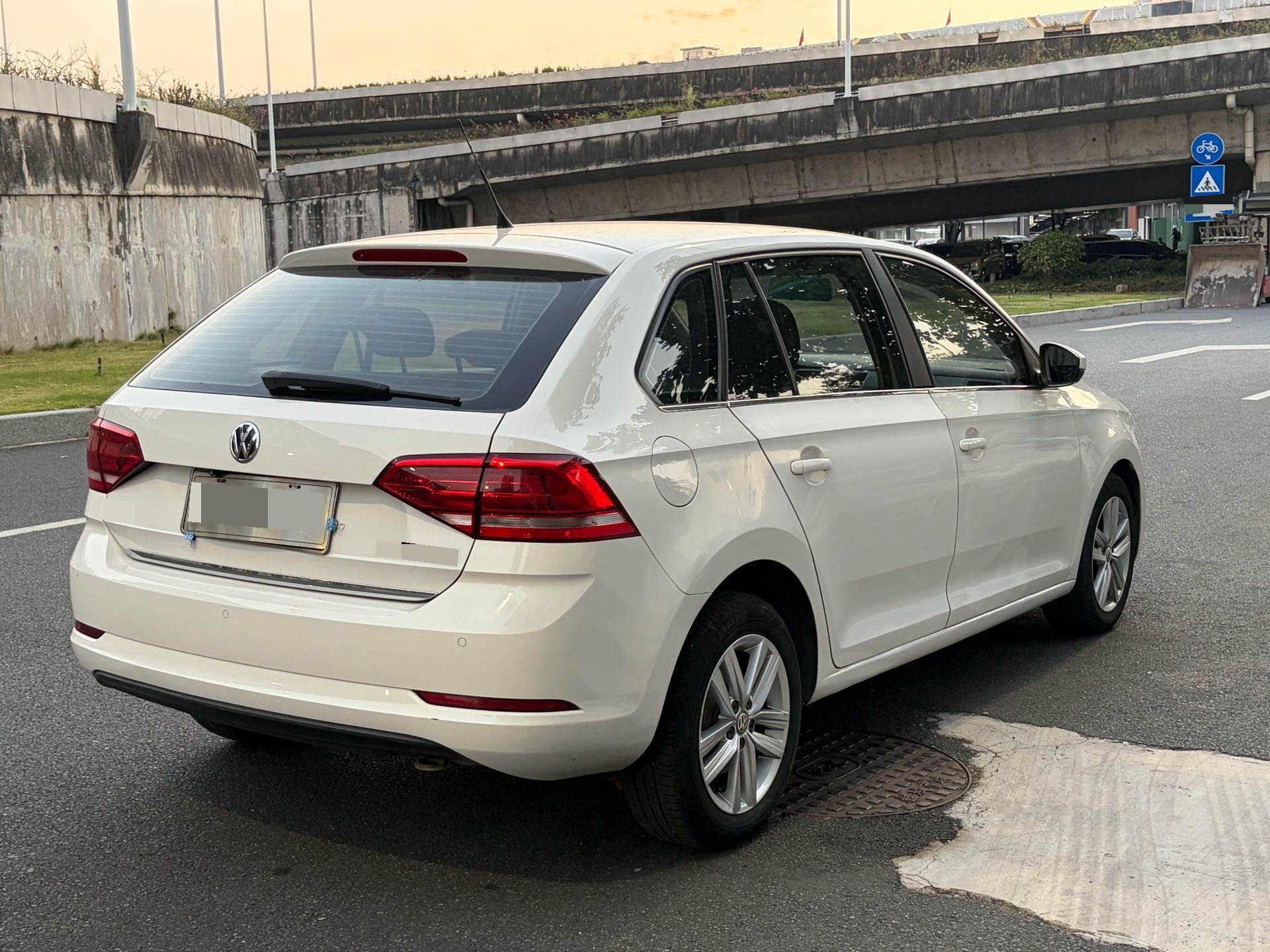 Volkswagen Santana 2016 #4 Volkswagen Santana 2016 car image #4