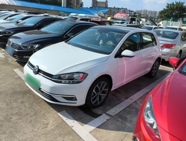 Volkswagen Golf 2018 Volkswagen Golf 2018 car image