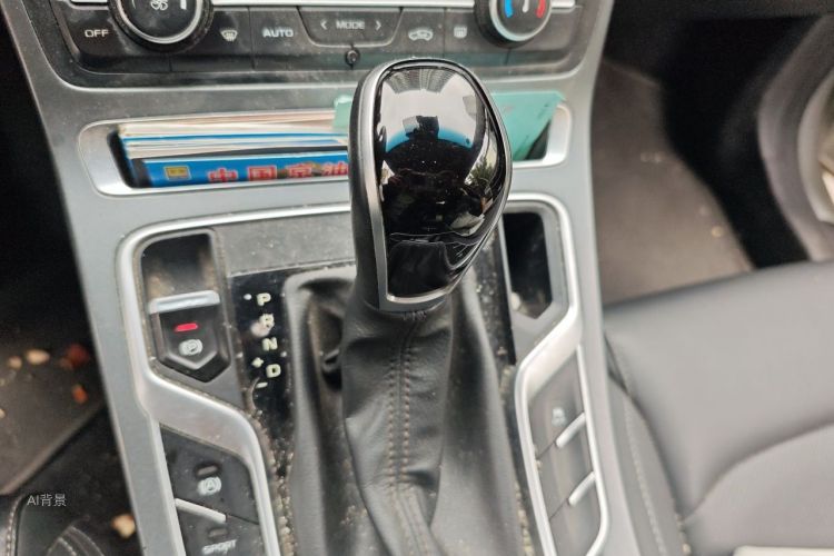 GEELY Emgrand 2019 #16 GEELY Emgrand 2019 car image #16