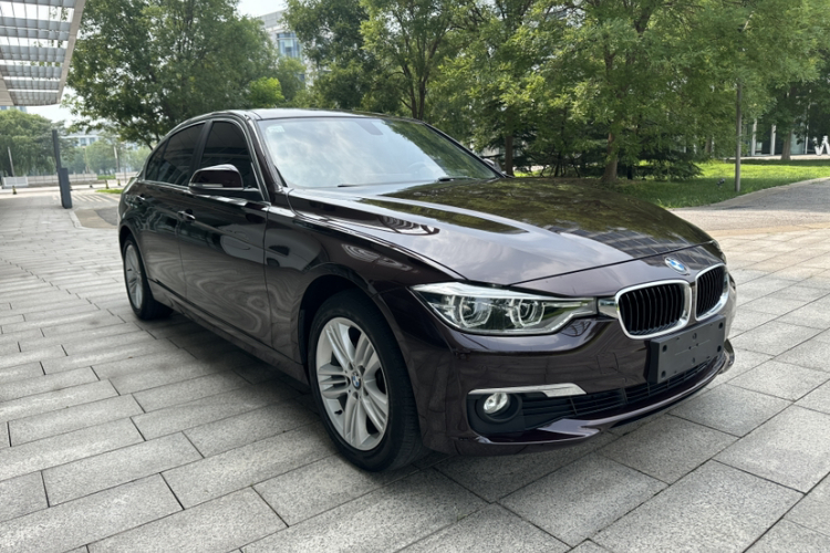 BMW 3 Series 2017 #4 BMW 3 Series 2017 car image #4
