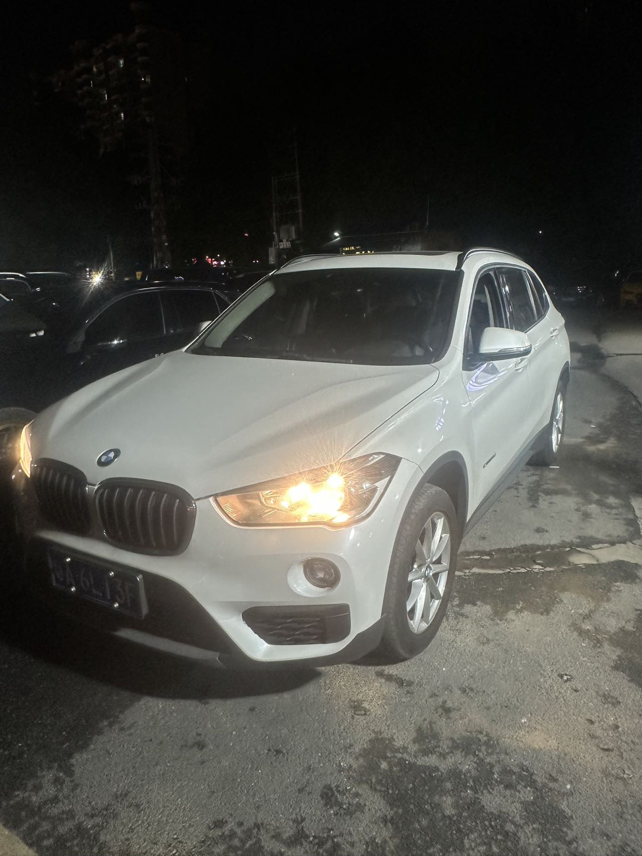 BMW X1 2018 BMW X1 2018 car image