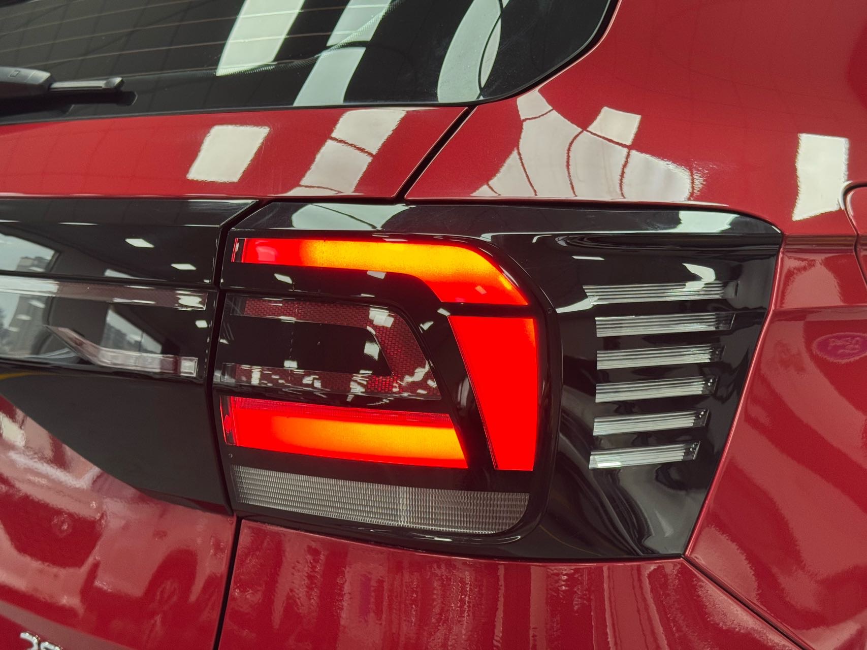 Volkswagen T-Cross 2023 car image #19