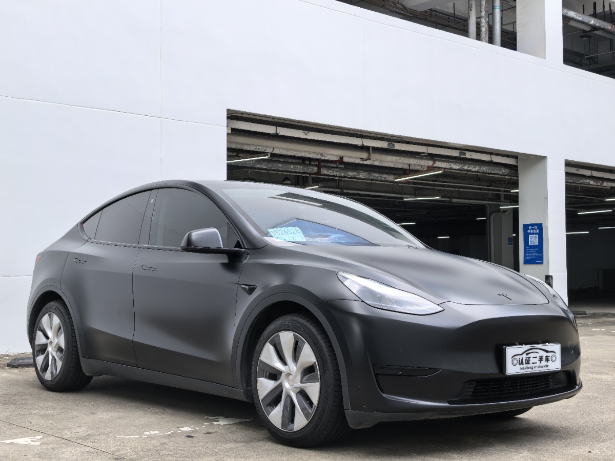Tesla Model Y 2023 #3 Tesla Model Y 2023 car image #3