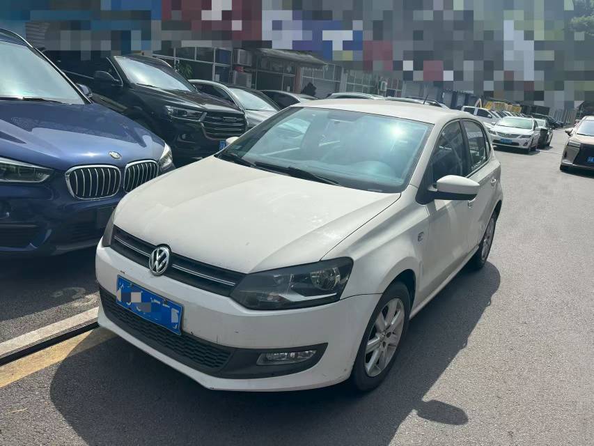 Volkswagen Polo 2014 Volkswagen Polo 2014 car image