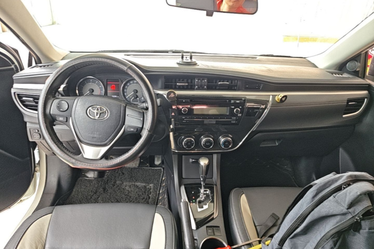 Toyota Corolla 2016 car image #11
