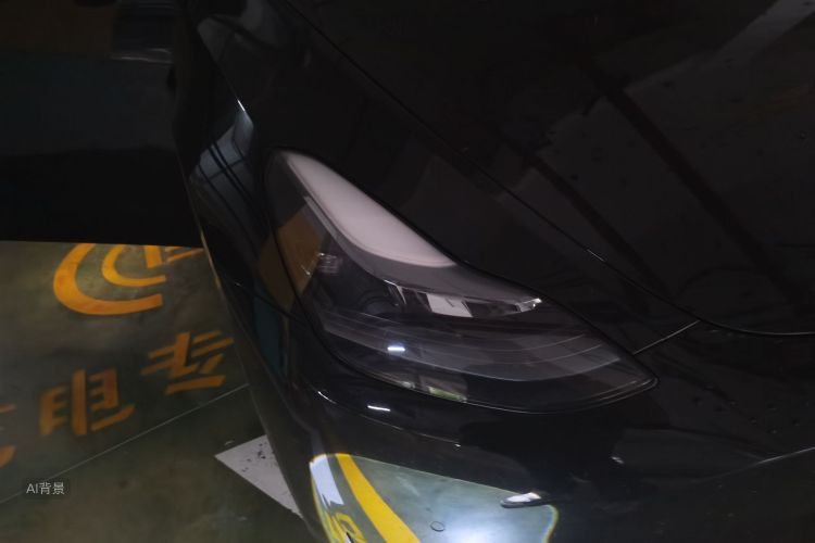 Tesla Model Y 2023 #8 Tesla Model Y 2023 car image #8
