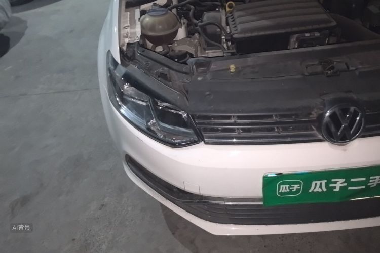 Volkswagen Polo 2015 car image #8